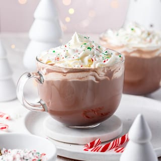 PEPPERMINT TUXEDO LATTE- WINTER SPECIAL