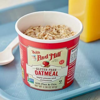 Bob's Red Mill Oatmeal - Apple Cinnamon