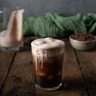 CHOCOLATE COVERED STRAWBERRY (Cold Brew) 